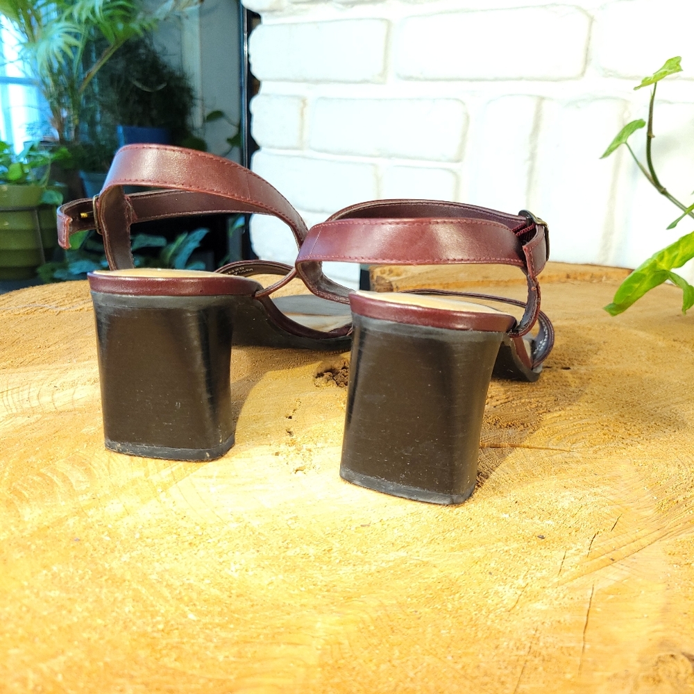 Naturalizer Burgundy Sandals - Picture 6 of 10